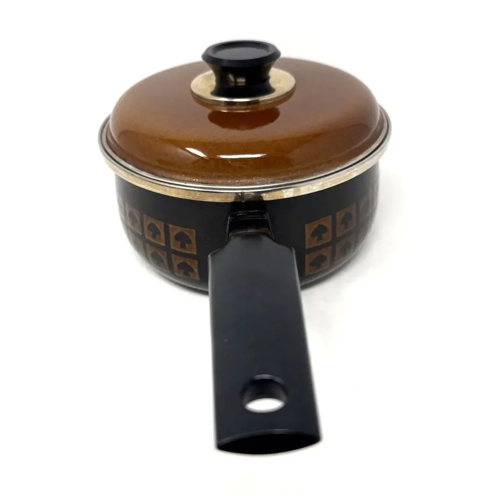 VTG West Bend Le Provencal Enamelware 2 Qt Sauce Pan w/ Lid Brown Spade Mushroom